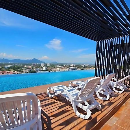 Jomstay - Horizon Suites Ipoh Town Skypool מראה חיצוני תמונה