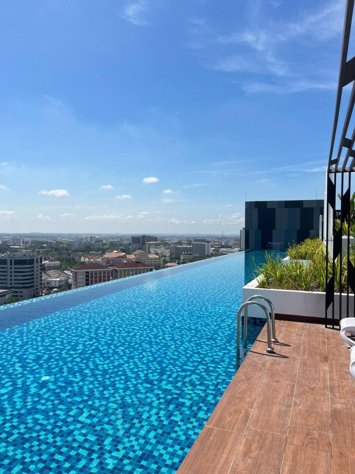 Jomstay - Horizon Suites Ipoh Town Skypool מראה חיצוני תמונה